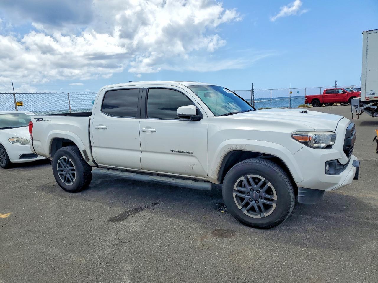 2017 Toyota Tacoma SR5 V6