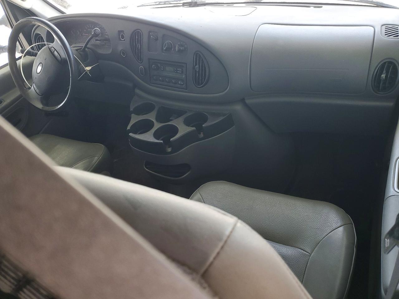 2007 Ford E150 Delivery van