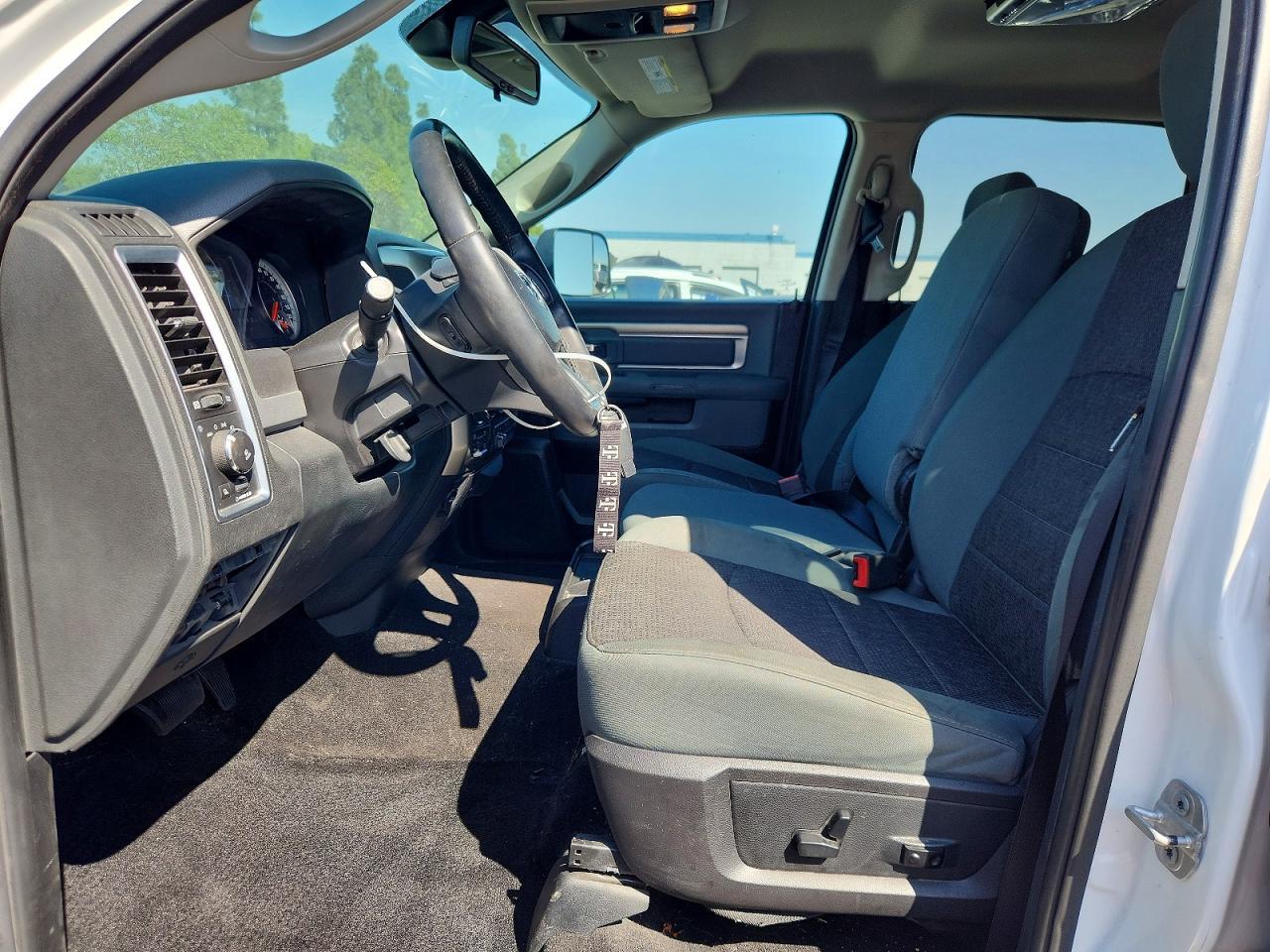 2015 Dodge RAM 1500 SLT