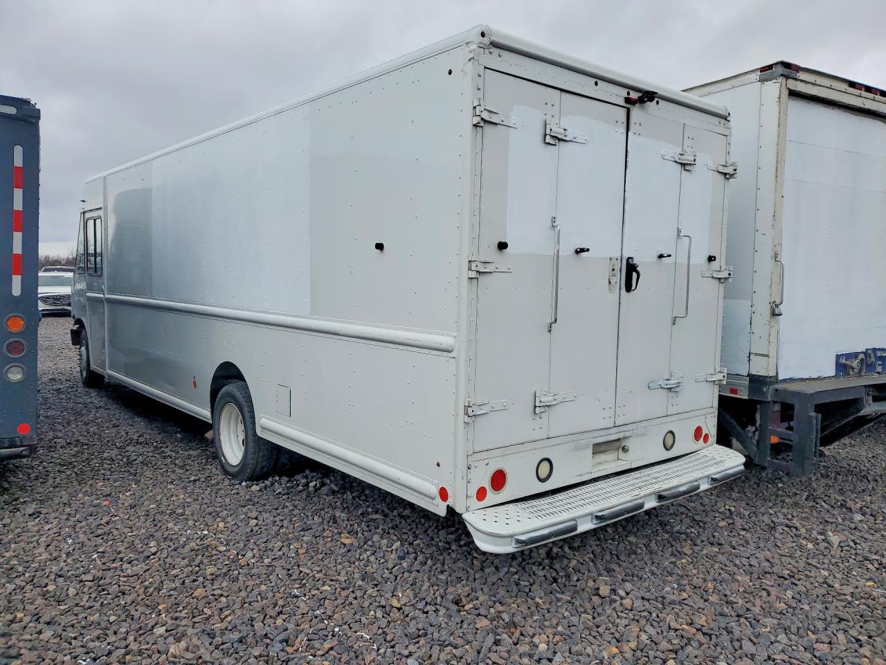 2013 Ford F59 Delivery Truck
