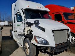 Salvage trucks for sale at Elgin, IL auction: 2019 Freigliner 2019 Freightliner Cascadia 126 Semi Truck