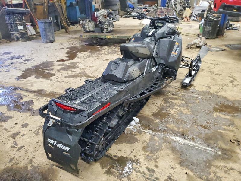 2026 Skidoo 2026 SKI-DOO Backcountry Adren 8