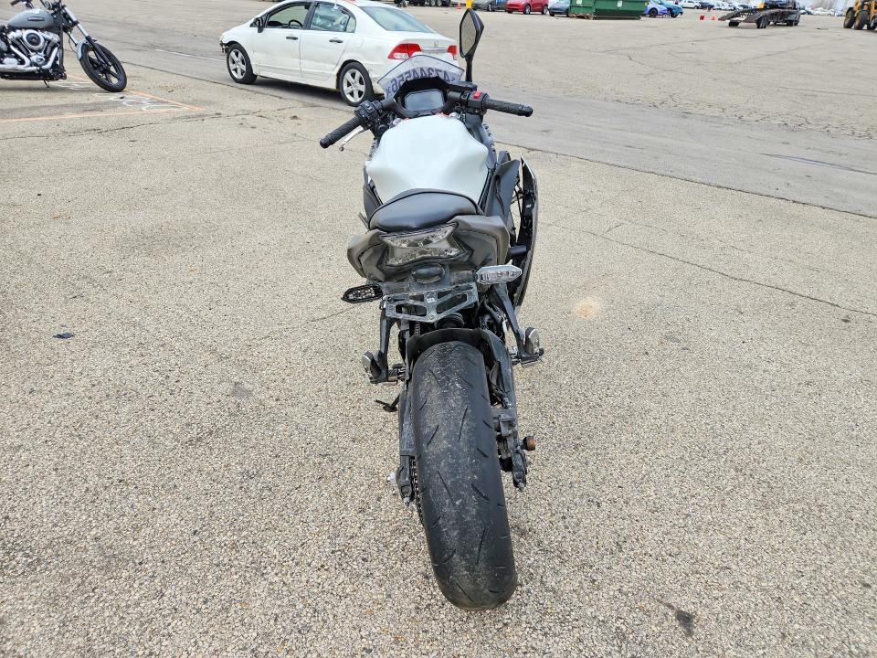 2023 Kawasaki EX650 R