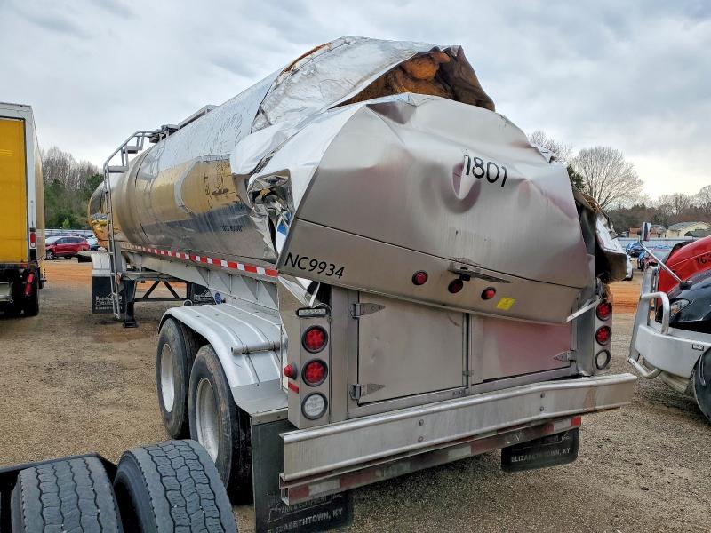 2018 Walker Tank Trailer
