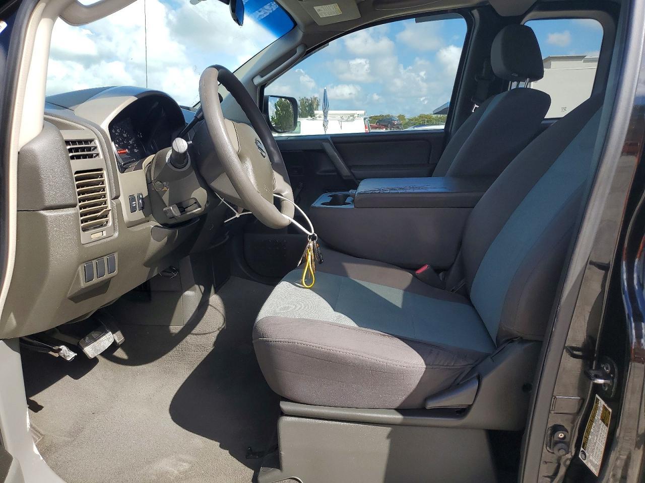 2006 Nissan Titan XE FFV