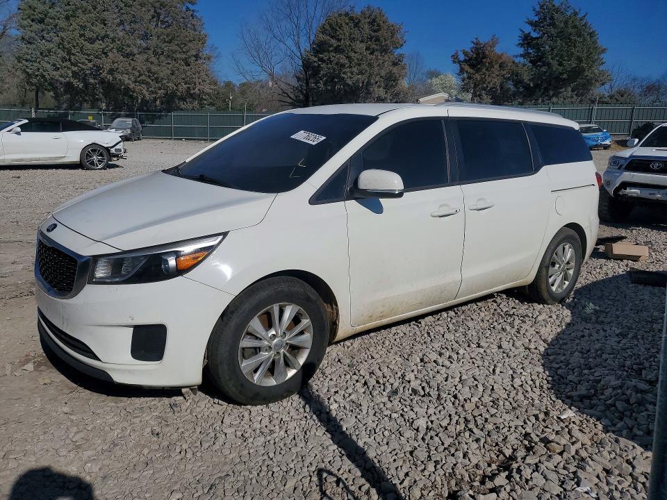 2017 KIA Sedona lx