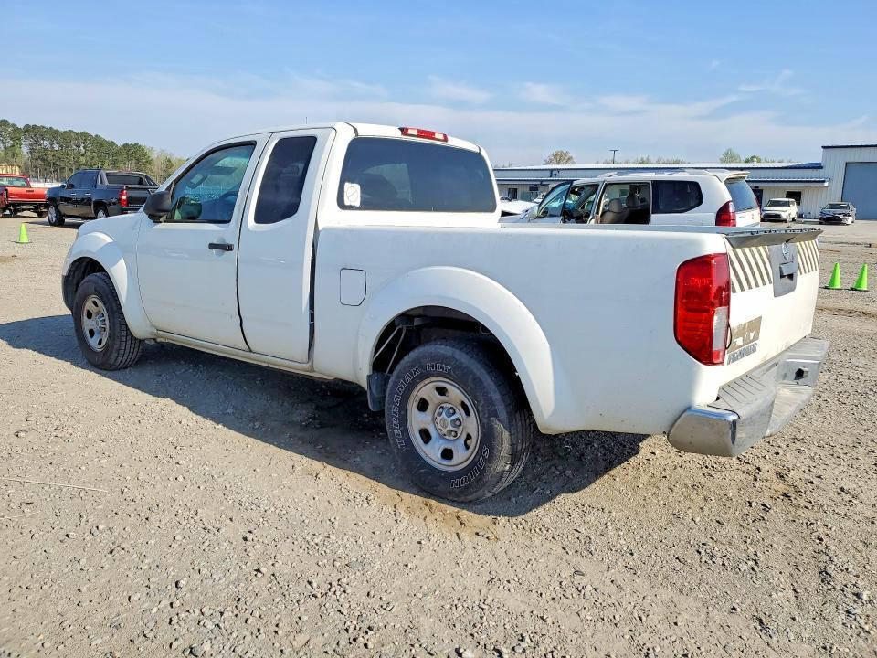 2015 Nissan Frontier S