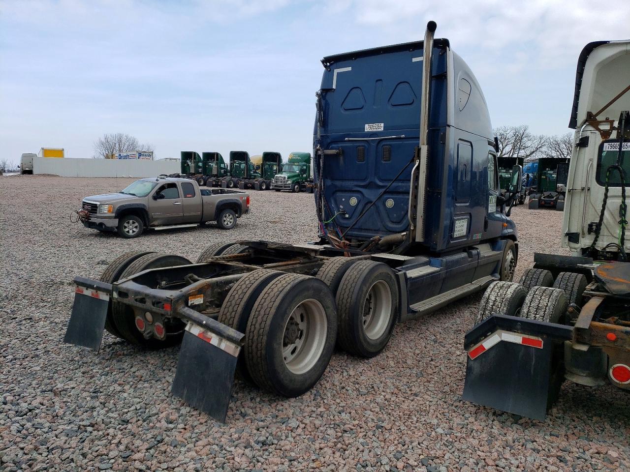 2015 Freigliner 2015 Freightliner Cascadia Semi Truck