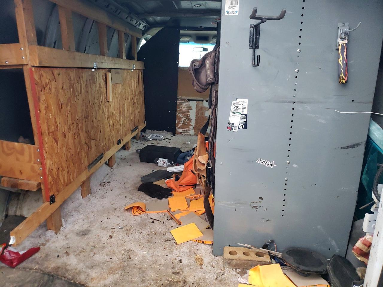 2001 GMC Savana 2500 Utility / Service Van