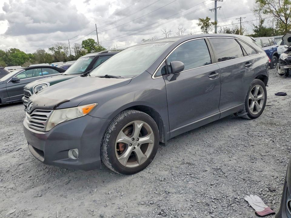 2011 Toyota Venza awd V6