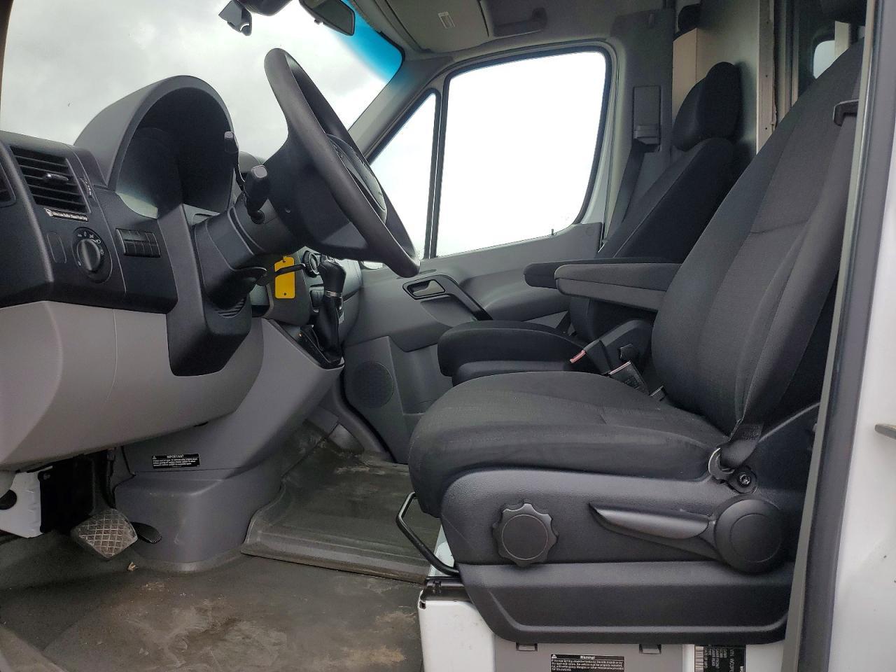 2015 Mercedes-Benz Sprinter 2500