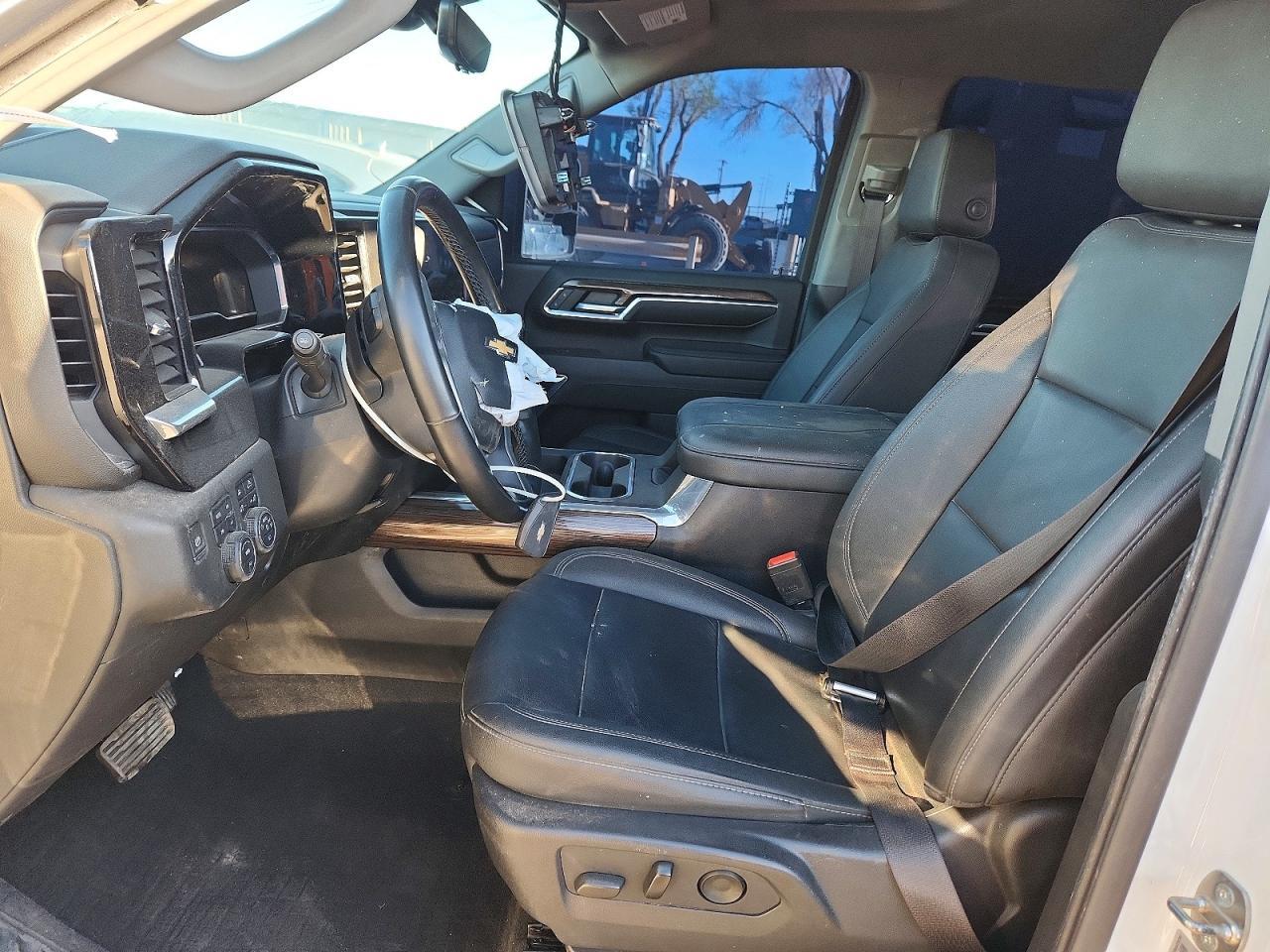 2024 Chevrolet Silverado K3500 LT