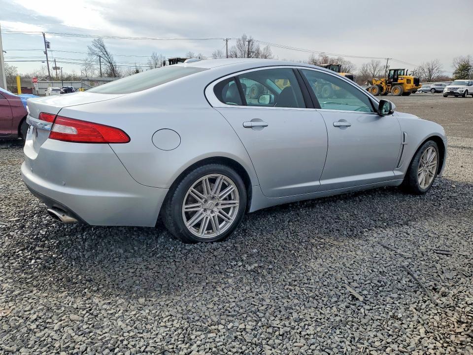 2011 Jaguar XF