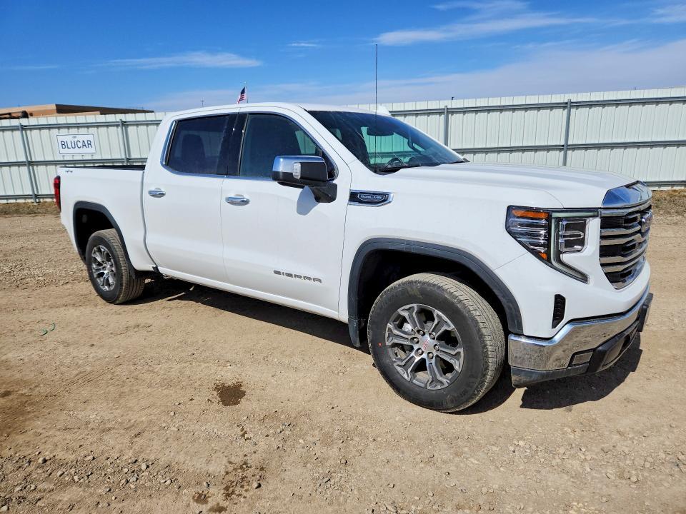 2026 GMC Sierra K1500 SLT