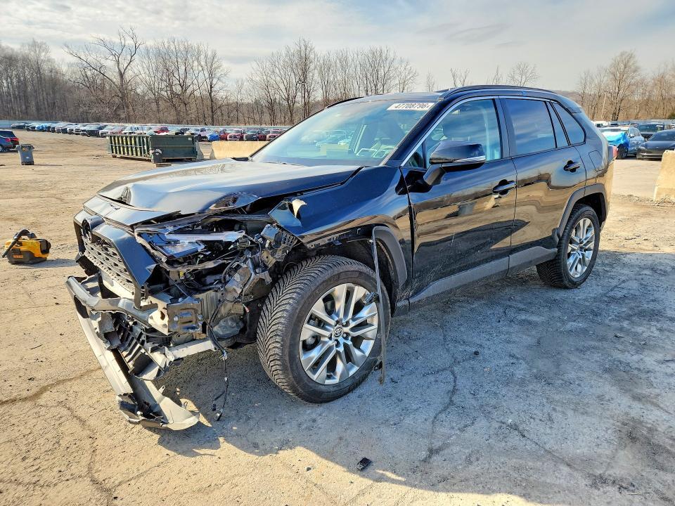 2022 Toyota Rav4 xle Premium