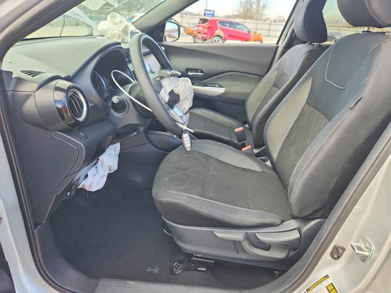 2018 Nissan Kicks sv