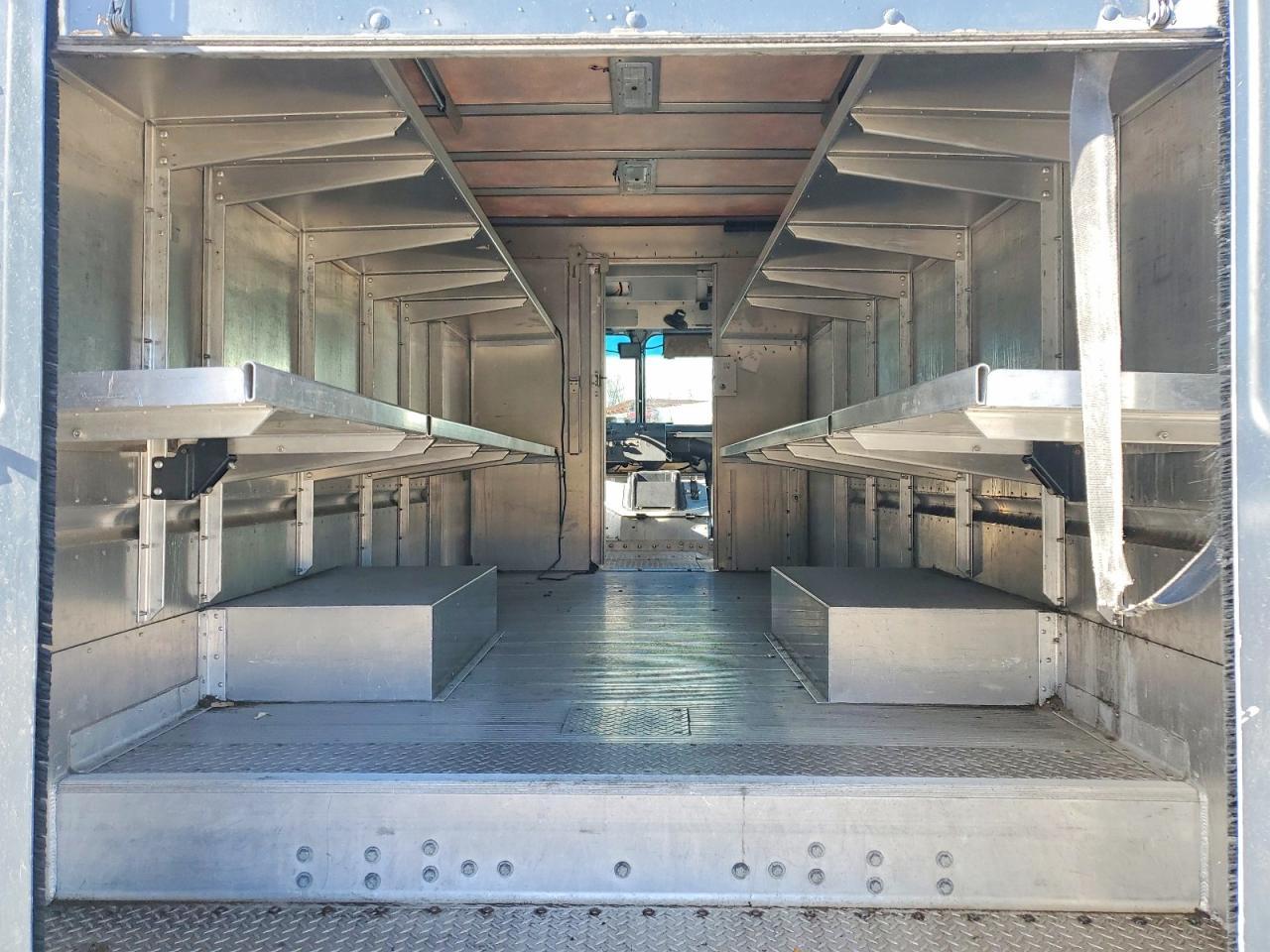 2020 Freightliner MT45G Chassis Delivery Truck