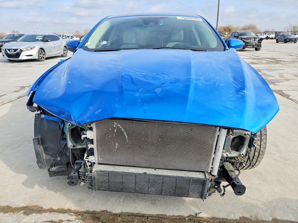 2020 Ford Fusion se