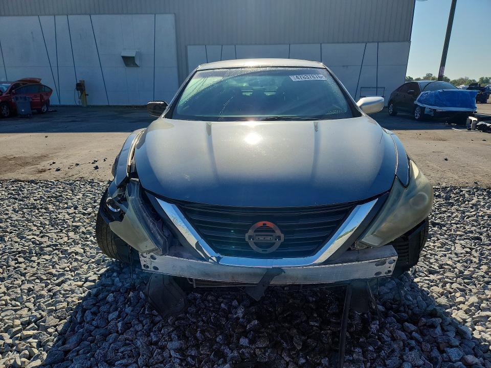 2016 Nissan Altima 2.5 sr
