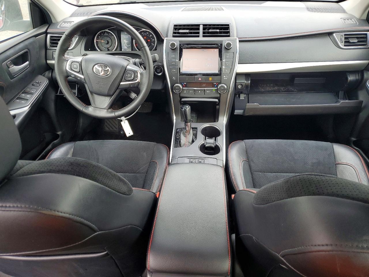 2017 Toyota Camry xse