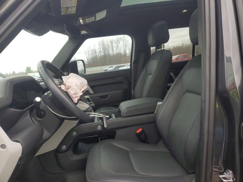 2023 Land Rover Defender 130 X-dynamic se