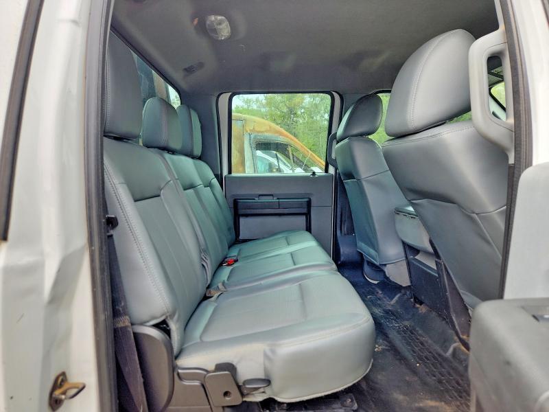 2015 Ford F350 Super Duty Flatbed Truck