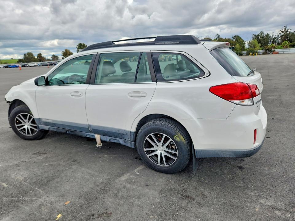 2010 Subaru Outback 2.5i