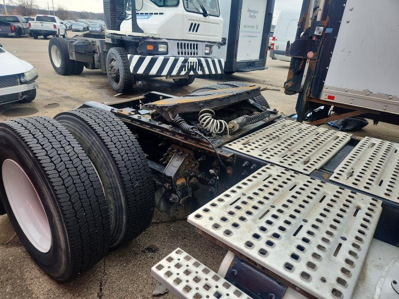 2017 Volvo VNL Semi Truck