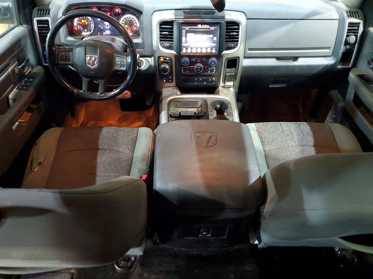 2016 Dodge RAM 1500 SLT