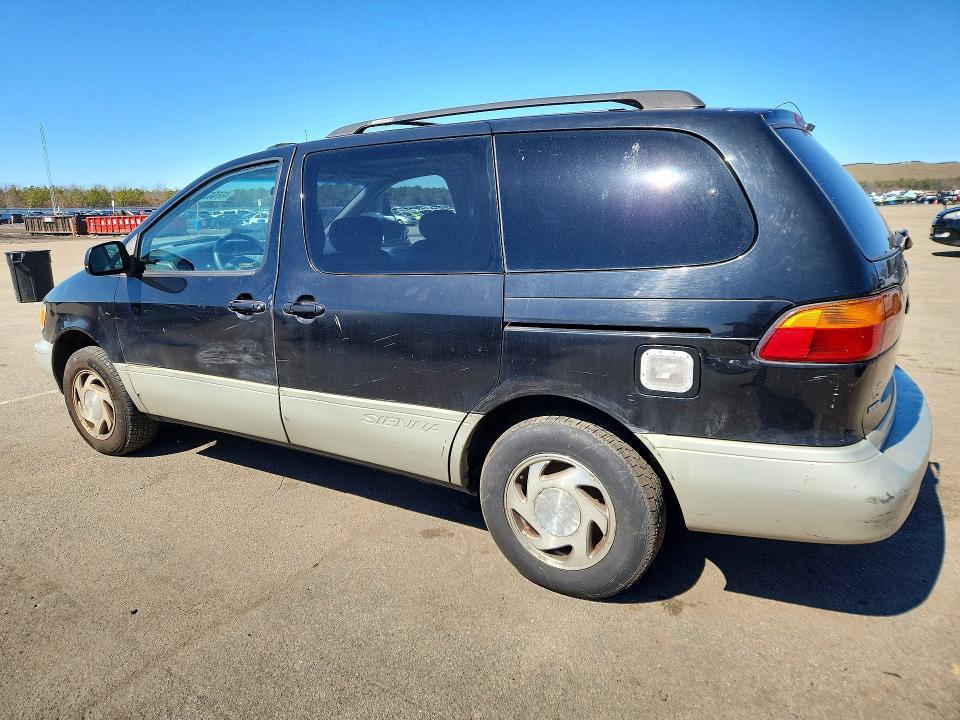 1999 Toyt Sienna Base