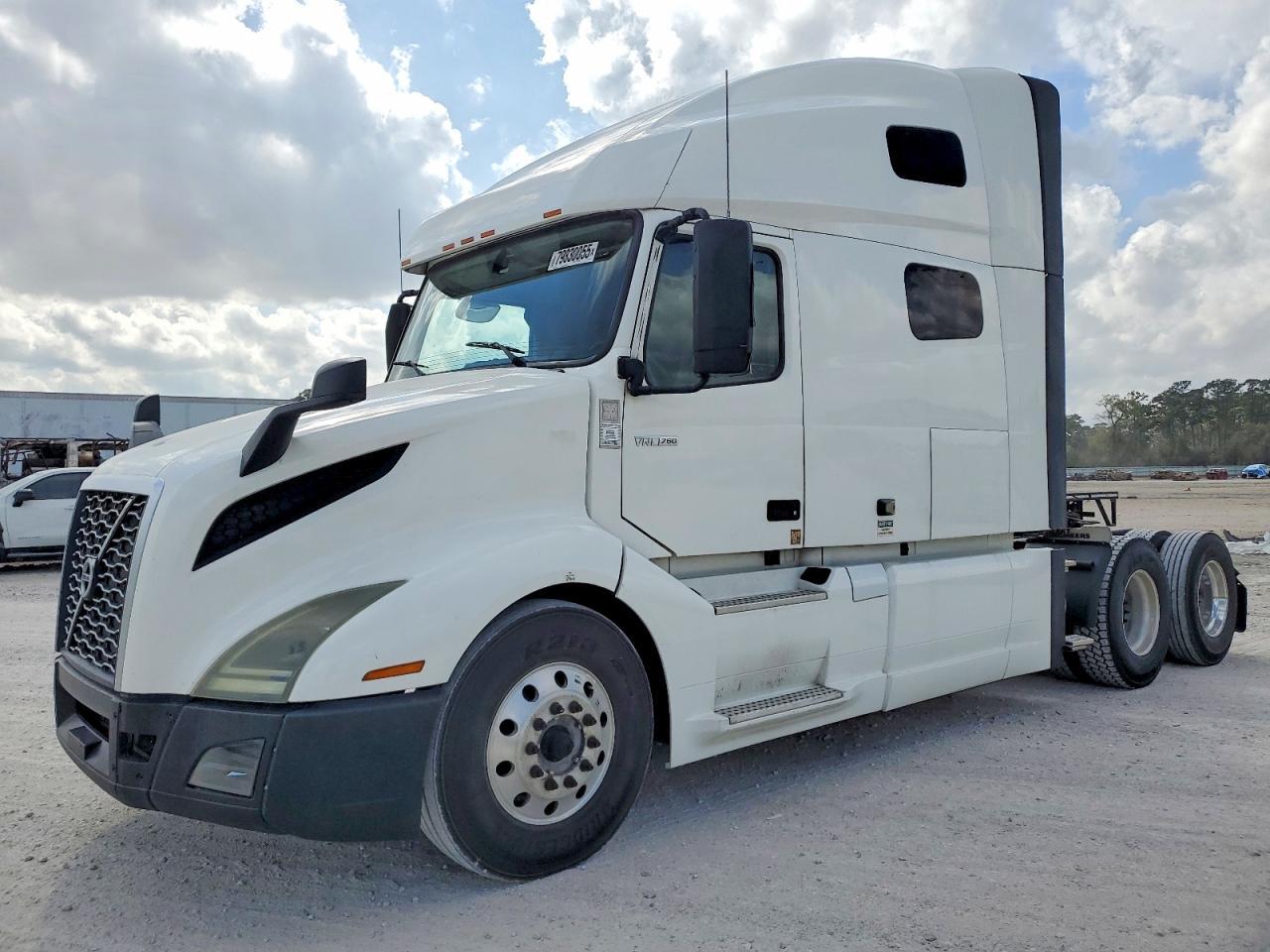 2019 Volvo VNL Semi Truck