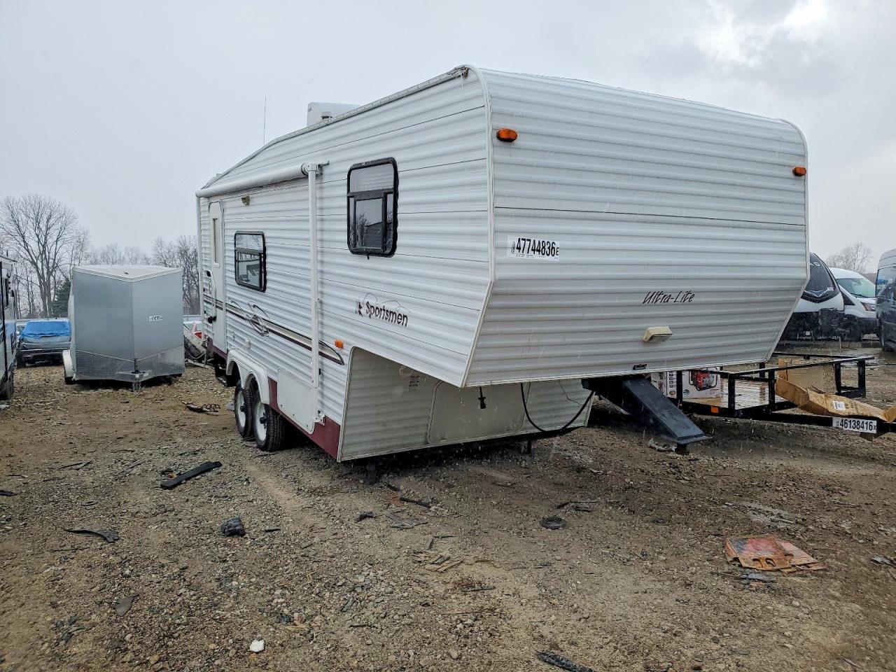 2003 Sportsmen Ultra Lite Camper
