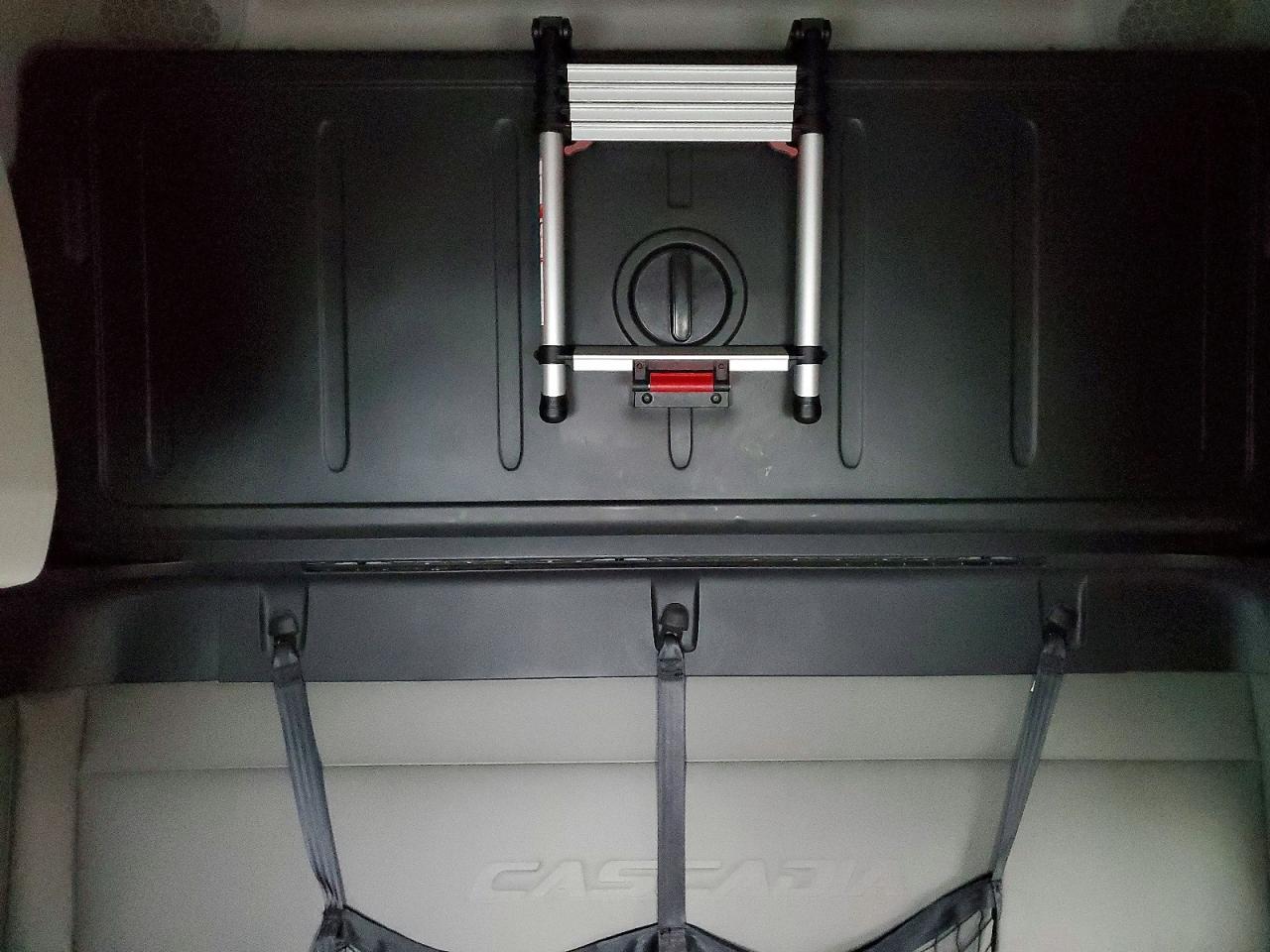 2021 Freigliner 2021 Freightliner Cascadia 126 Semi Truck