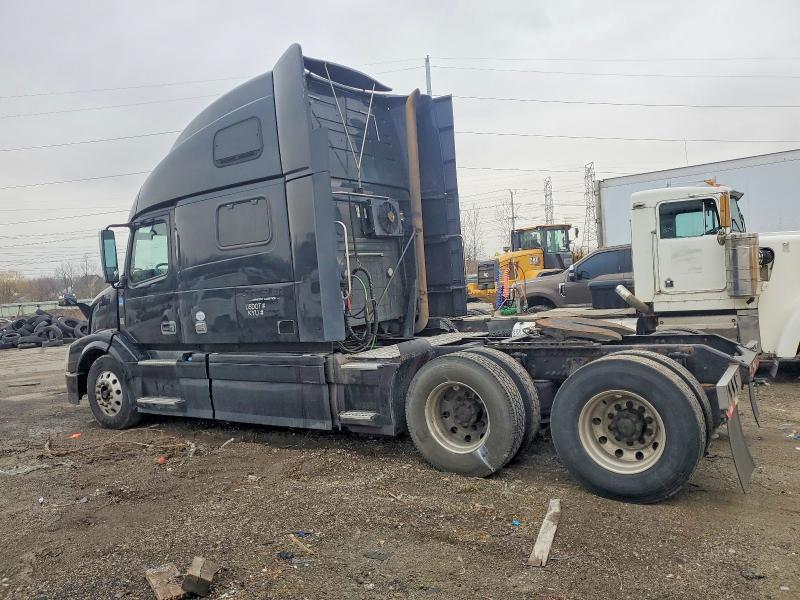 2016 Volvo VNL Semi Truck