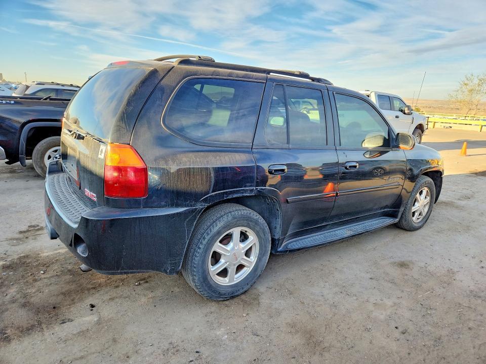 2005 GMC Envoy Denali