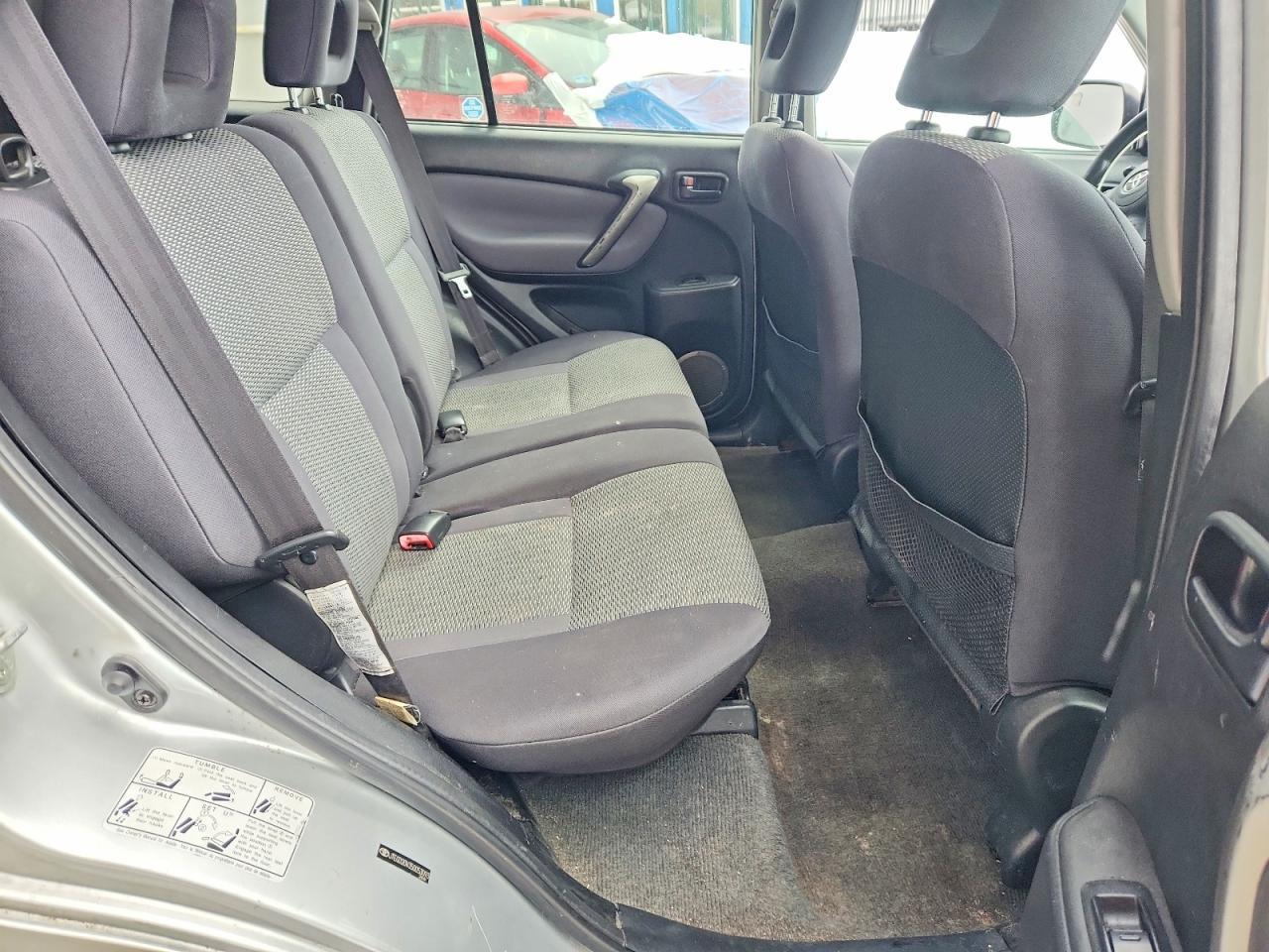 2005 Toyota Rav4 Base