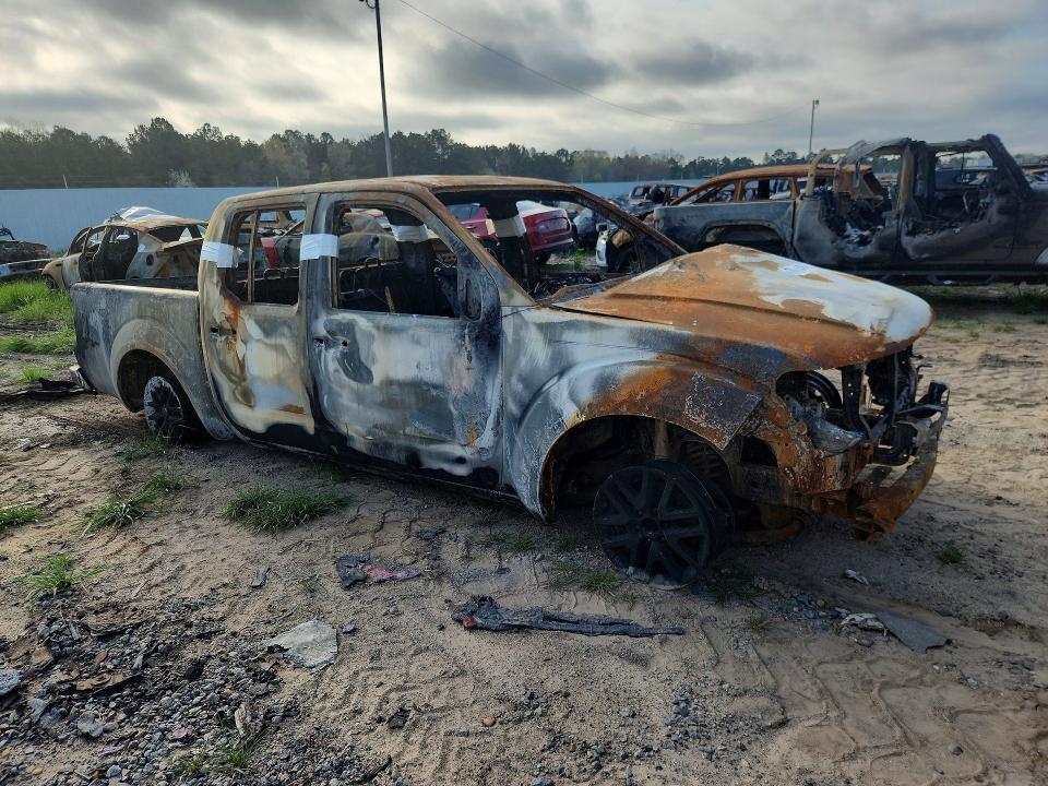 2021 Nissan Frontier SV