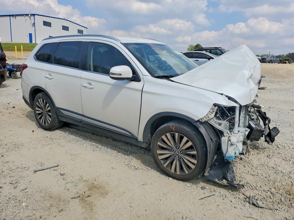 2020 Mitsubishi Outlander se