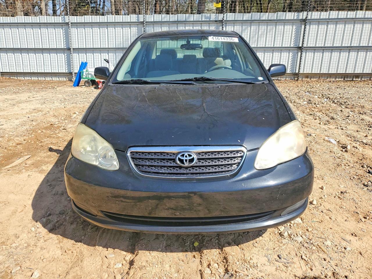 2005 Toyota Corolla le