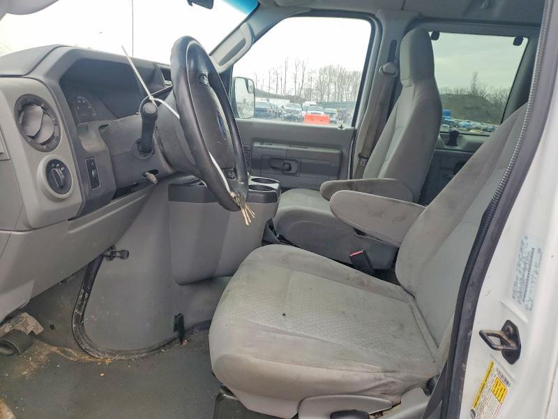 2010 Ford Econoline E350 Super Duty Wagon