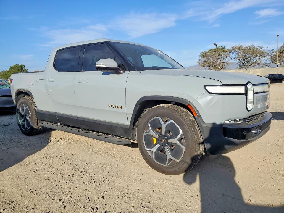 2022 Rivian R1T Adventure