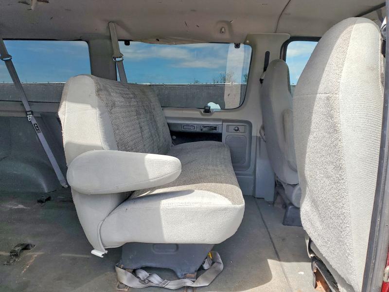 2003 Ford Econoline E350 Super Duty Wagon