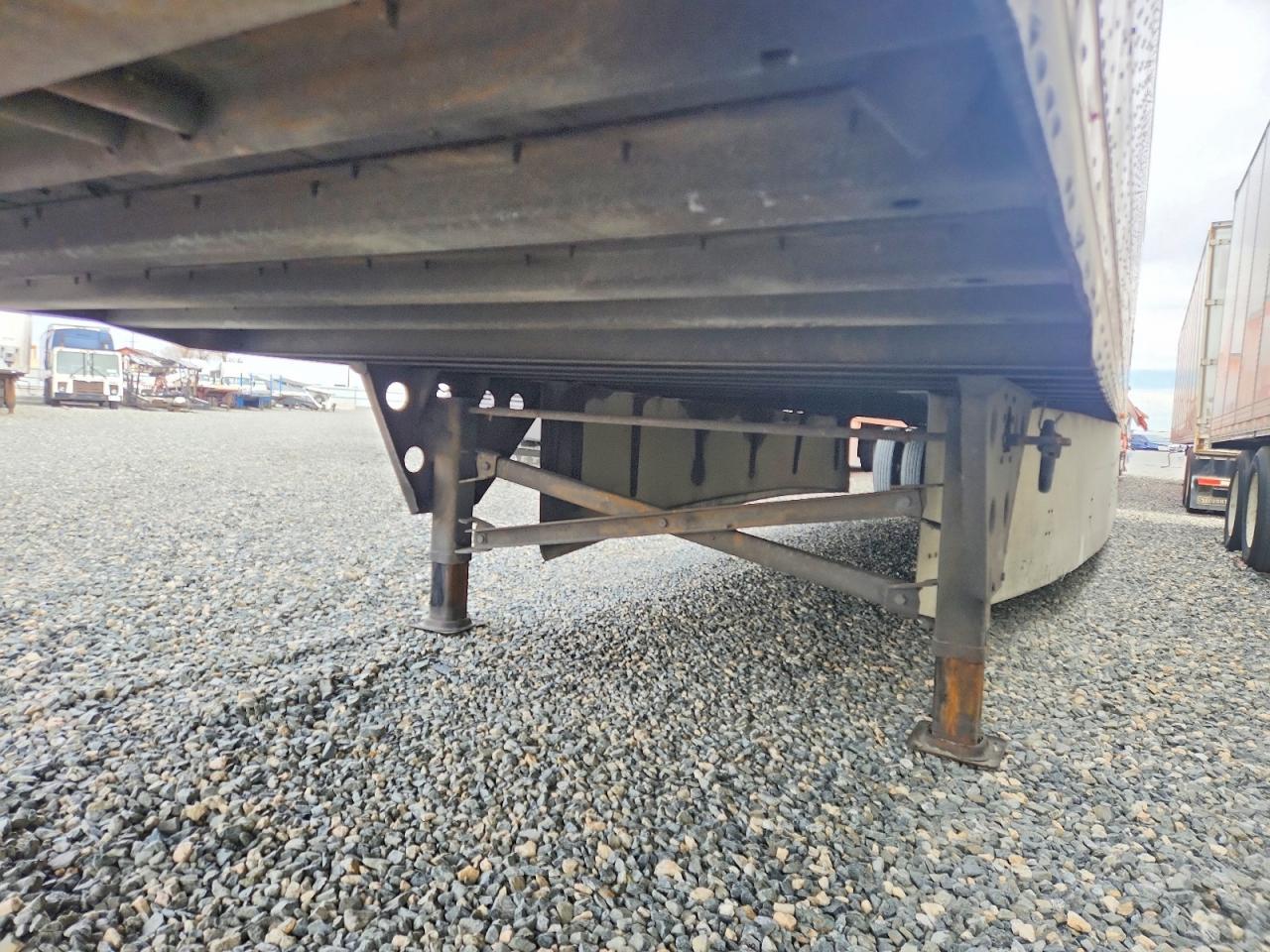 2015 Utility VS2DX DRY Van Trailer