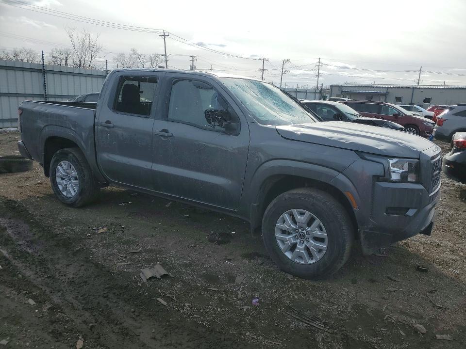 2022 Nissan Frontier sv