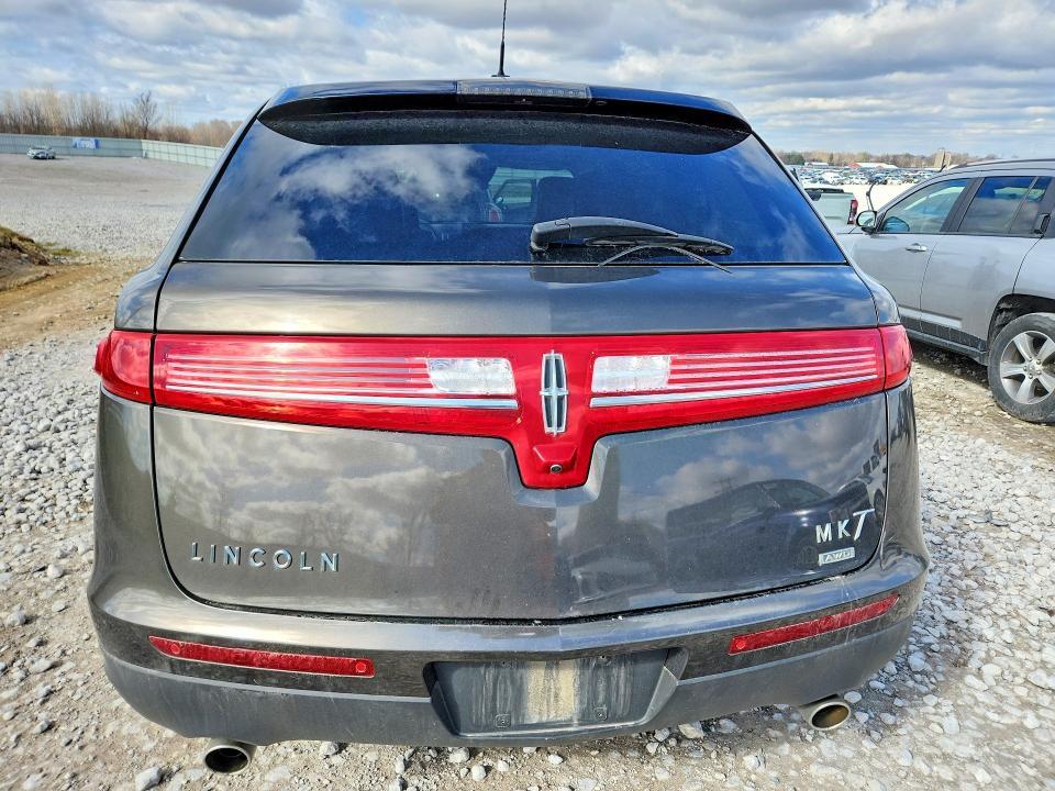 2011 Lincoln MKT