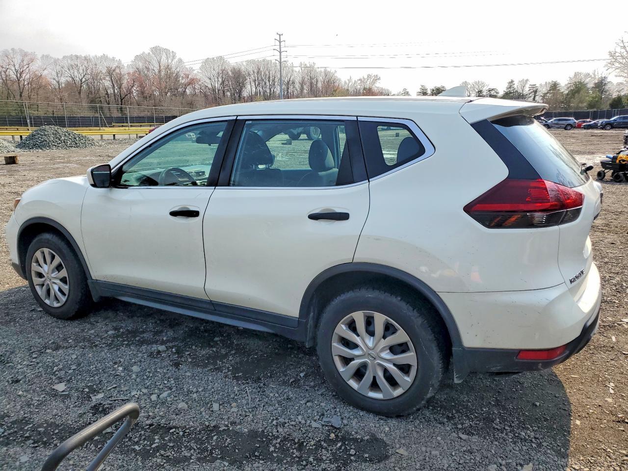 2020 Nissan Rogue s