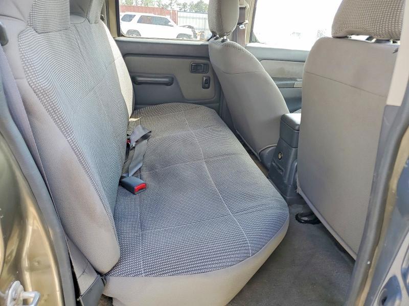 2002 Nissan Frontier XE-V6