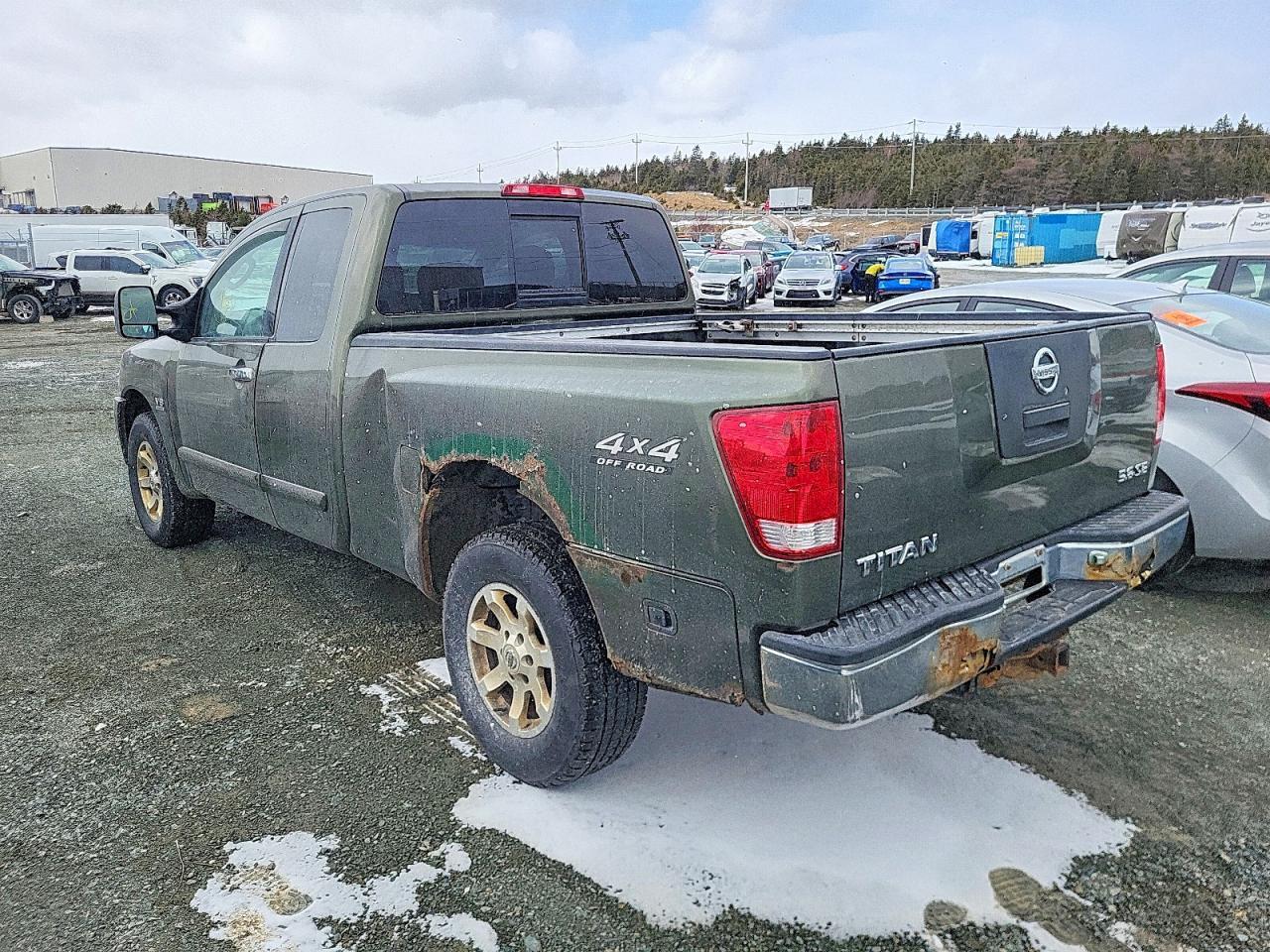 2004 Nissan Titan XE