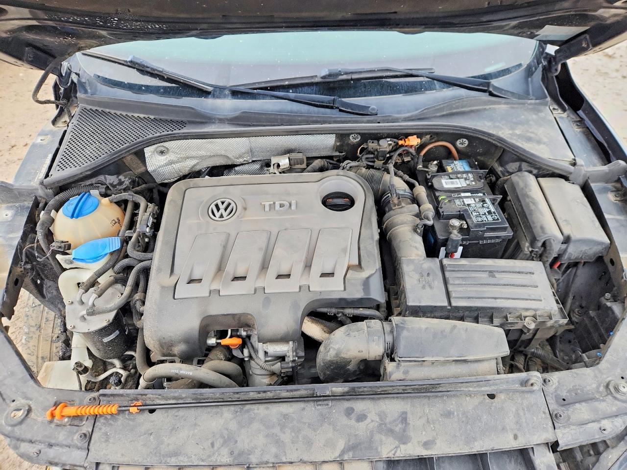 2013 Volkswagen Passat sel