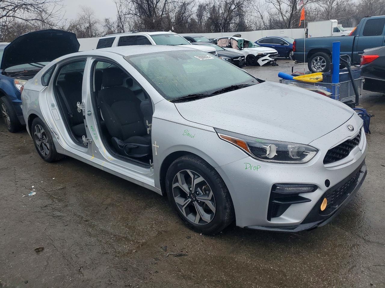 2021 KIA Forte lxs